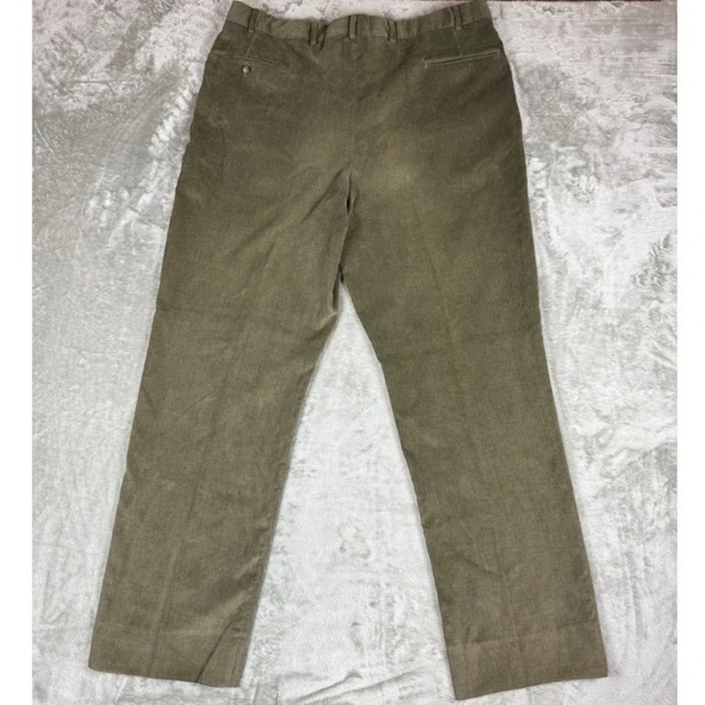 Berle Corduroy Pants Men's‎ 38R Olive Green Pleated Straight Leg F. Rees Co.